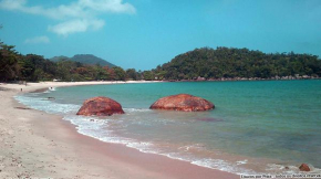 Casa pra temporada Ubatuba casa a casa fila 10 minutos de carro das praias do Lázaro,Sununga,Domingas Dias,praia dura e praia da fortaleza.